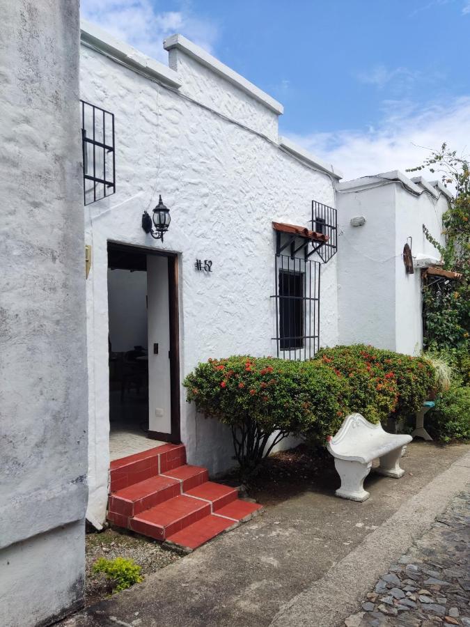 Cabana 52 En La Aldea Doradal Santorini Colombiano المظهر الخارجي الصورة